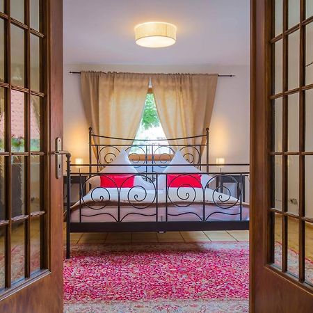 Epa Apartment - Espana Style Rust Zewnętrze zdjęcie